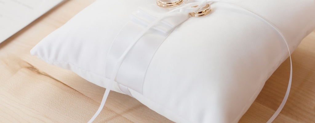 Sleeping on maternity pillow
